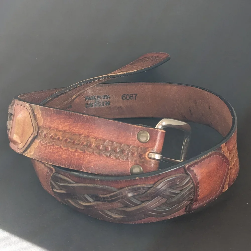 Vintage Leegin USA Full Grain Leather Western Tooled Floral Braided Belt Sz 30